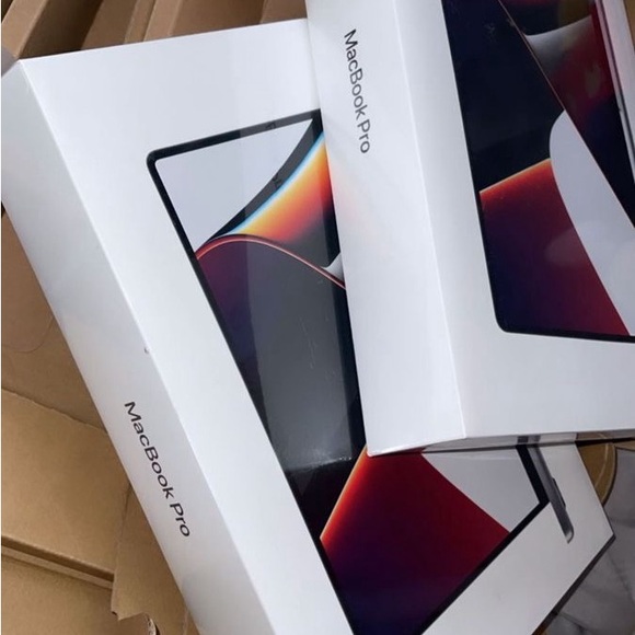 Apple Silver iPad Sleek Design Thin Bezels